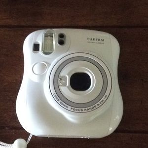 Fujifilm Instax Mini 25 Polaroid camera